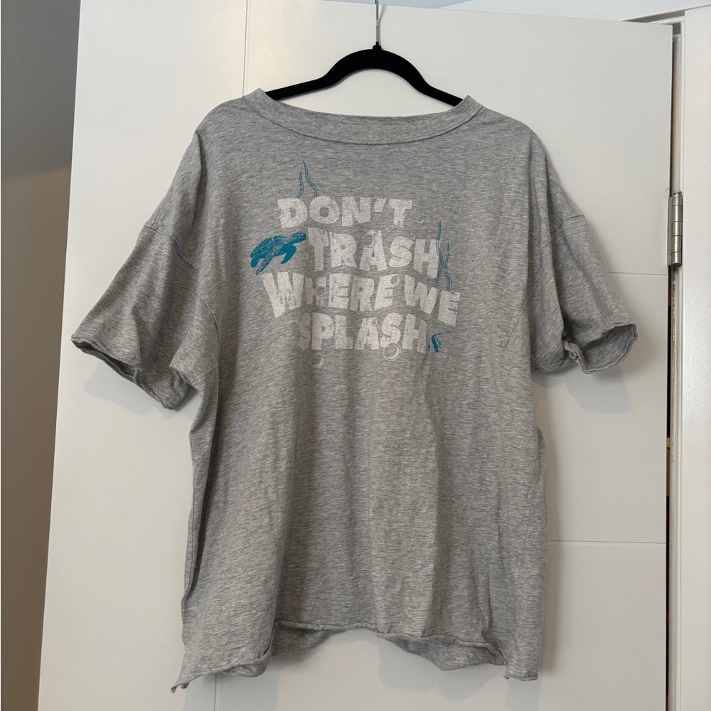Aerie Women’s Gray Graphic T-Shirt